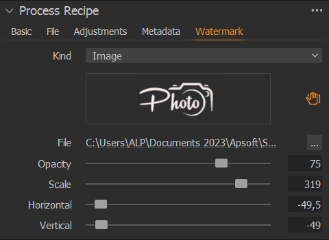 Embedding a watermark with Capture One